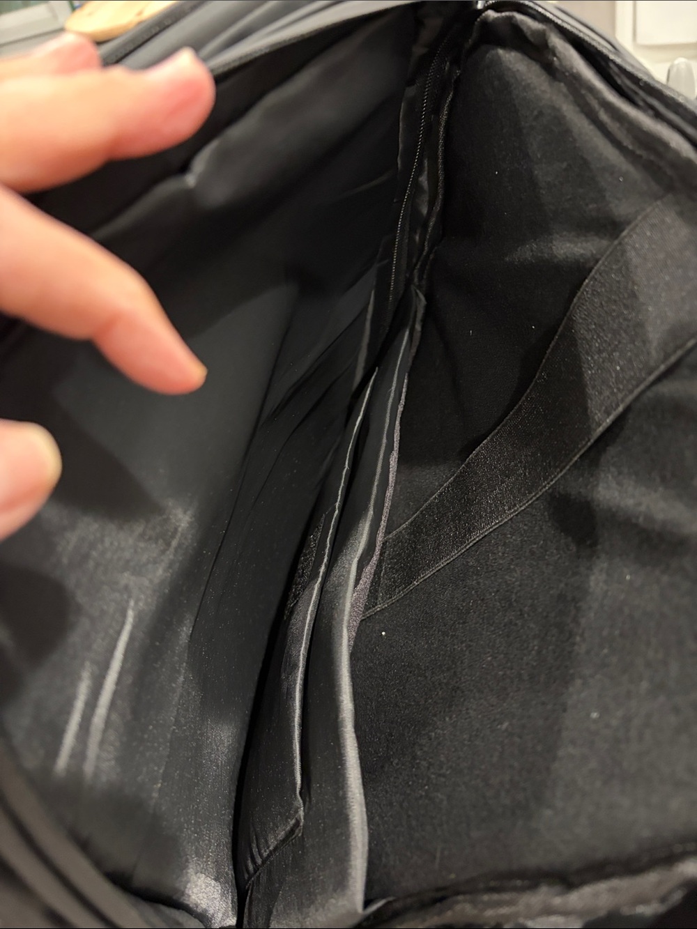 Brand New in package AIBAG laptop backpack. - Picture 4 of 13